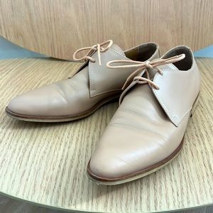 Everlane Modern Oxford - size 9